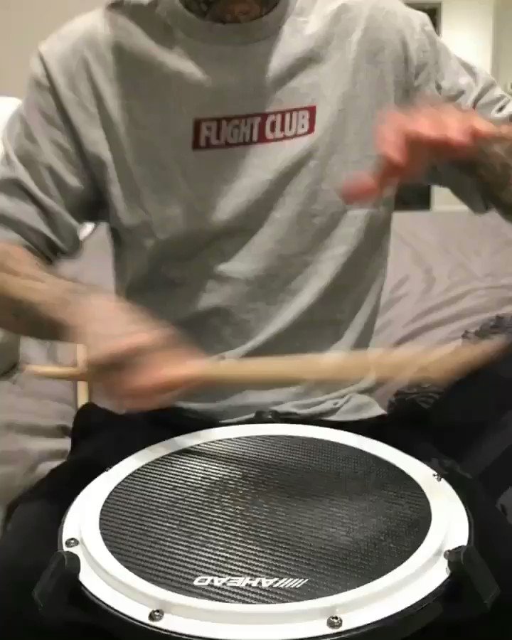 ???? #DRUMSDRUMSDRUMS https://t.co/SgTNnnIIcm