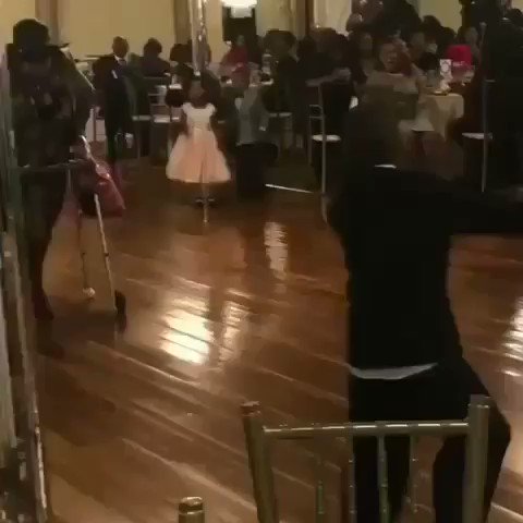 RT @IifeofgirIs: me at my grandkids wedding when I hear an old banger from the 2000’s come on https://t.co/w265IoUVGX