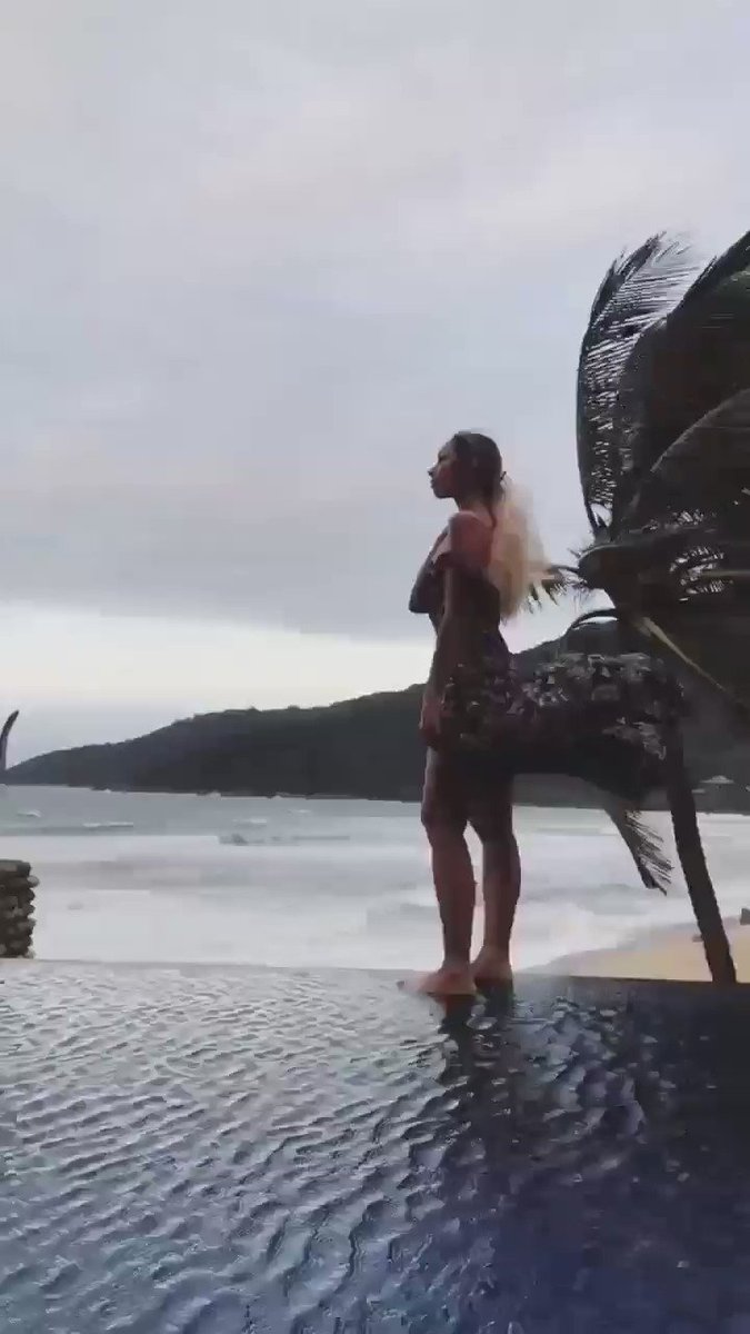 Almost time to head home from this paradise ???? https://t.co/Q5Y5ctfMfl