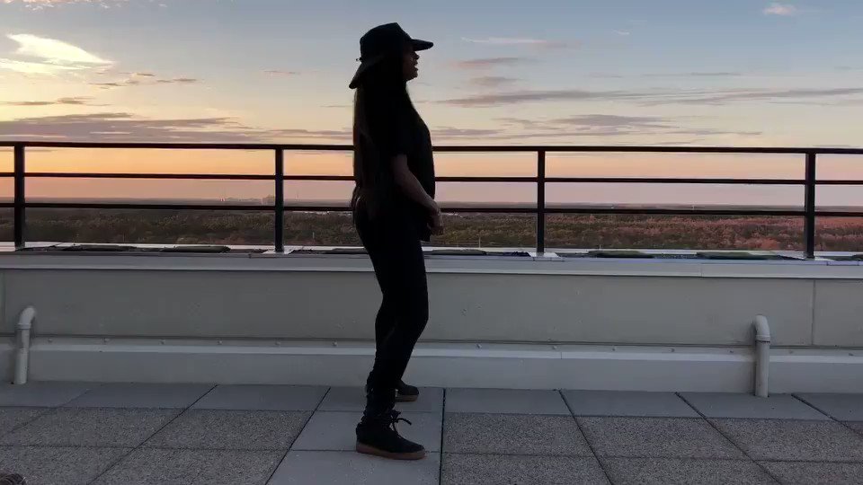 Good Vibes...Having A Little Fun On The Roof Top ????#Dance https://t.co/qvCotWJOyT