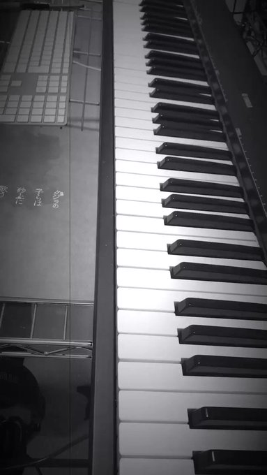 なんでこれを弾いたのかは謎。きっとクジ砂恋しさでしょう(^^)載せるか悩んだけど、のせます(笑)クジ砂BGMの一つ。音楽 なんでこれを弾いたのかは謎。きっとクジ砂恋しさでしょう(^^)載せるか悩んだけど、のせます(笑)クジ砂BGMの一つ。音楽