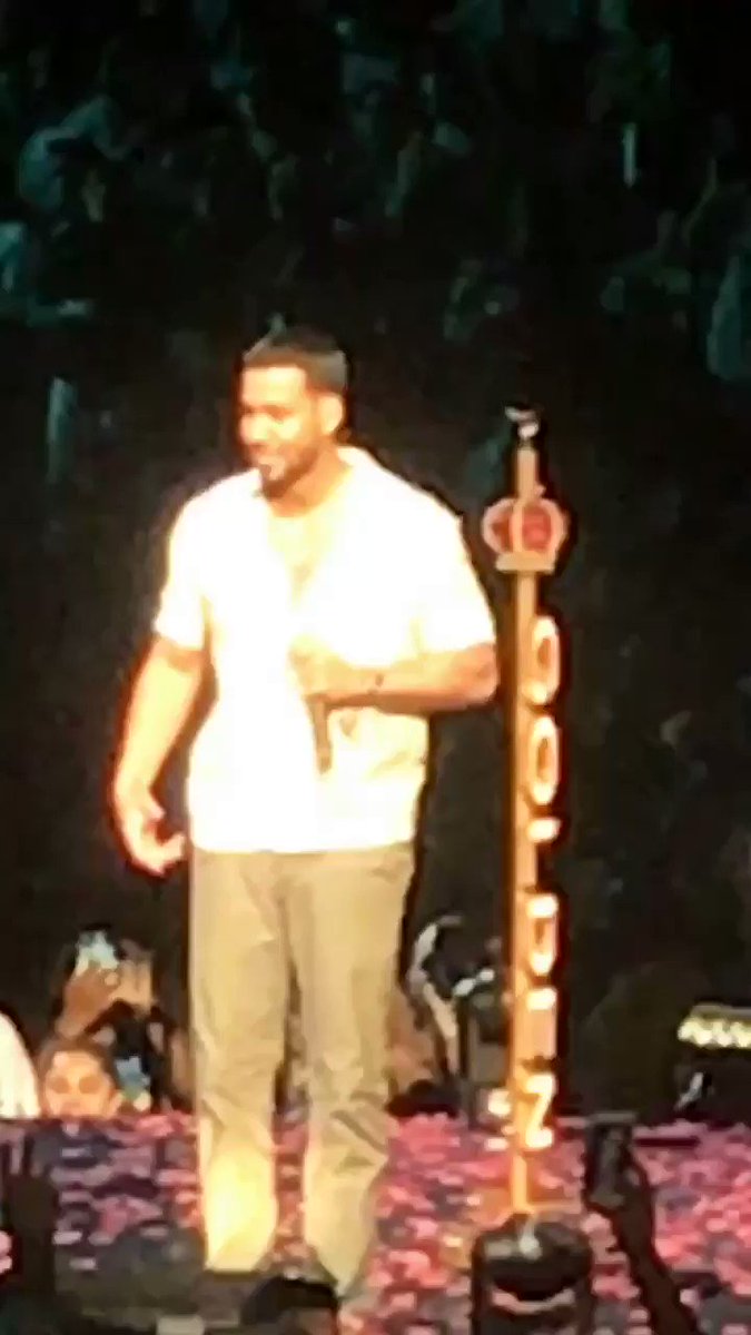 Great concert !! @RomeoSantosPage  ???????????????? https://t.co/hA7yIUqlfu