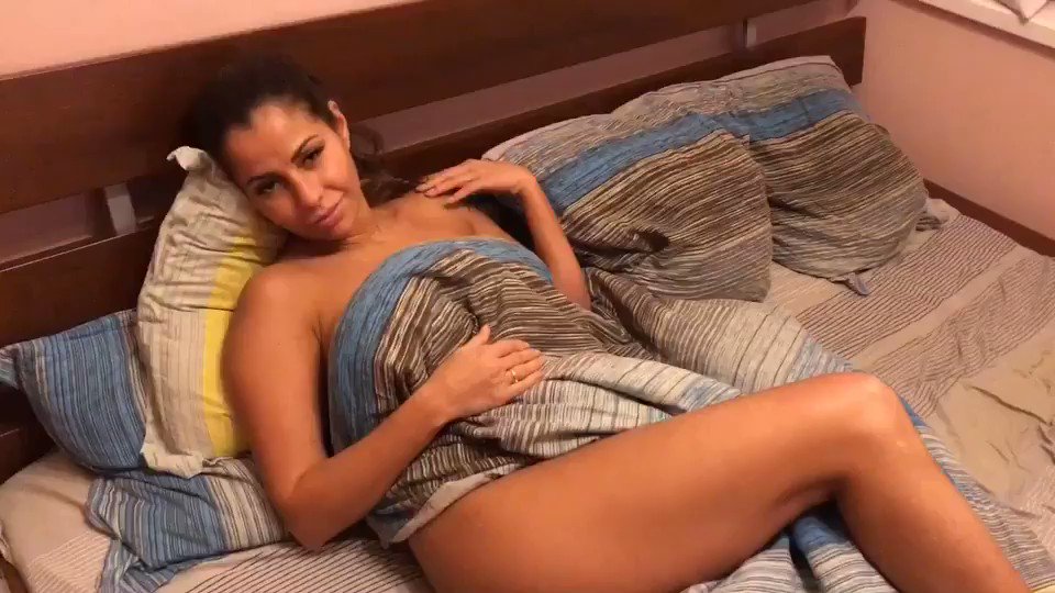 ne-stoit-bez-porno-chto-delat-zrelaya-peta-tolstiy-kol