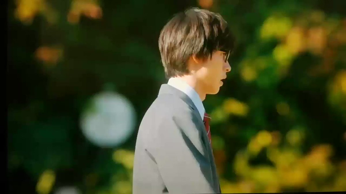 山﨑賢人のファンもそうじゃない人も山﨑賢人のド天然エピソードを聞いてください!!!彼はこのシーンで私物のスマホをポケット 山﨑賢人のファンもそうじゃない人も山﨑賢人のド天然エピソードを聞いてください!!!彼はこのシーンで私物のスマホをポケット