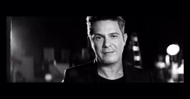 Por los besos que quieren amar... #dejaquetebese @AlejandroSanz 
#diainternacionaldelbeso https://t.co/kBasuFMEDj