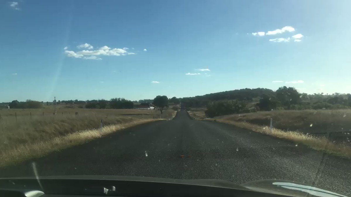 Road trip #4
I love a sunburnt country ... https://t.co/5tjXb7CYEy