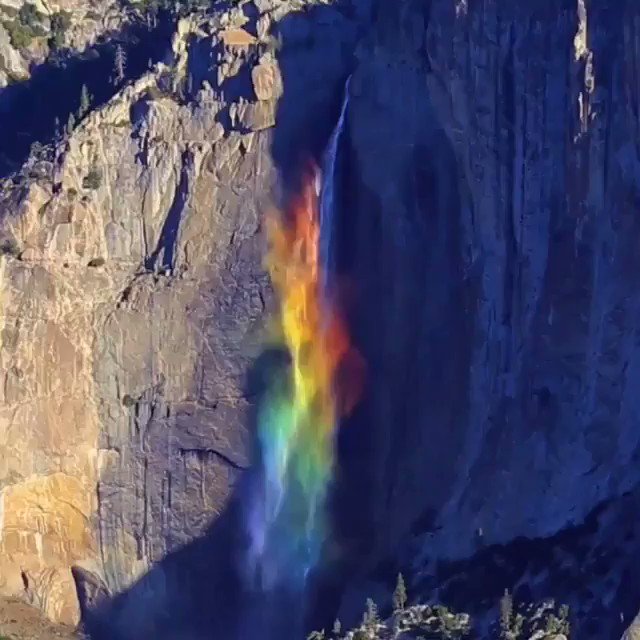 RT @AMAZlNGNATURE: Yosemite National Park is home to the most amazing waterfalls ???? https://t.co/awMhKuHMlN