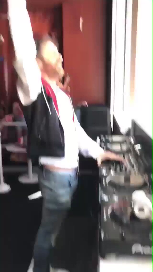 ???? @Avicii is in our hearts forever! https://t.co/eyJGYWJvze
