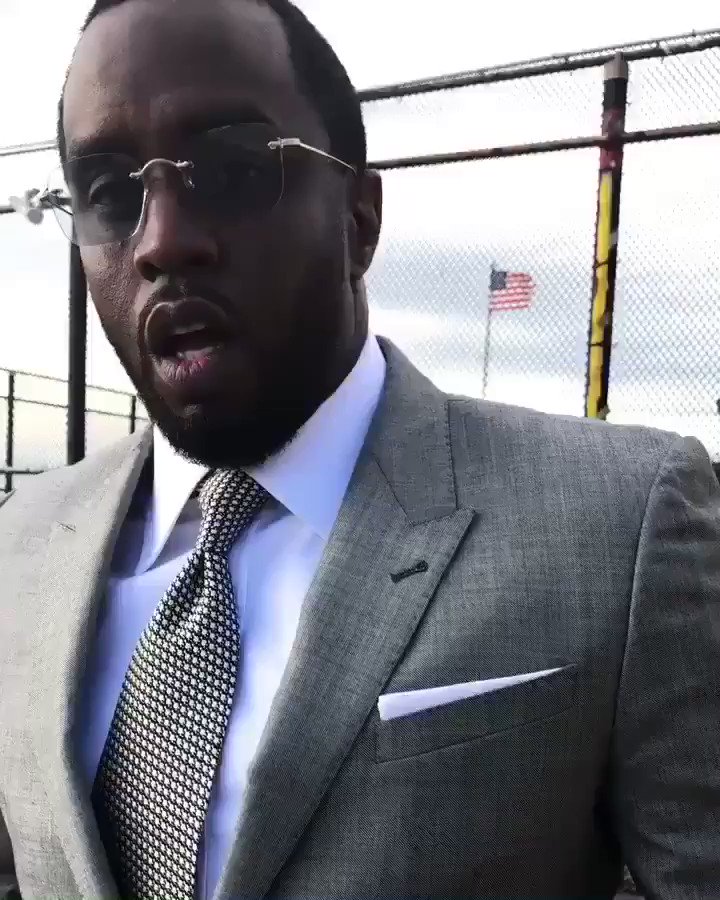 RT @revolttv: What would @Diddy Do? WATCH THE #ROLLINGLOUD LIVESTREAM NOW HERE: https://t.co/vrYVaCDQNs ???? https://t.co/OweAZUM7bE