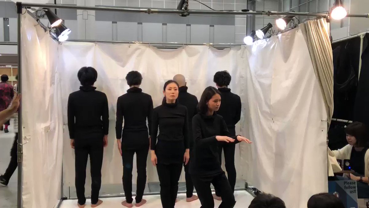デザフェスでエヴァのヤシマ作戦を人力で再現してるとこがあった(笑)結構好き(*゚▽゚*) デザフェスでエヴァのヤシマ作戦を人力で再現してるとこがあった(笑)結構好き(*゚▽゚*)