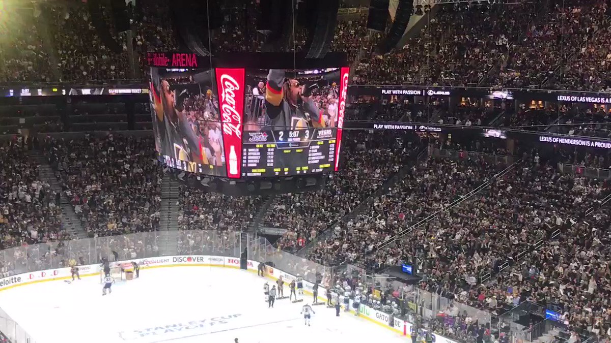 RT @reviewjournal: YEAHHHH! @LilJon is in the building getting fans hyped for the final 5 minutes #VegasBorn https://t.co/o1sj4Xhe7K