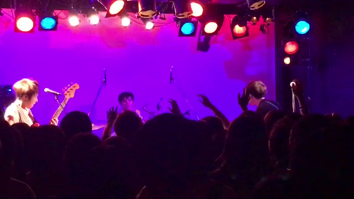 昨日の下北沢ERAでのライブより。The Whoops/渚ミニアルバム『Citrus』の中で一番好きな曲。あなたにとって 昨日の下北沢ERAでのライブより。The Whoops/渚ミニアルバム『Citrus』の中で一番好きな曲。あなたにとって