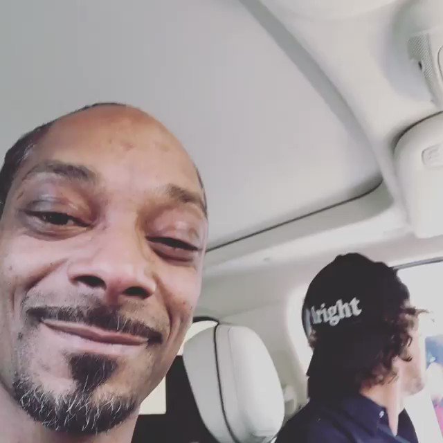 Me n my Dogg Rollin in a Lincoln stopped by Carl’s Jr. Whose my Dogg ?? https://t.co/0ETjlomfSq