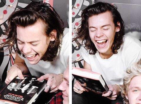 RT @adorxblezaynie: HARRY STYLES IS ADORABLE
YOU CAN'T EVEN DENY IT
#ArtistOfTheYearHMA One Direction http://t.co/nYhhBPUUv9