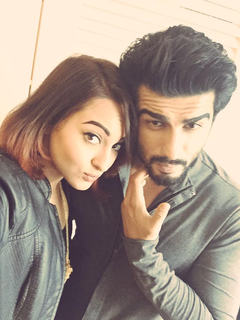 RT @arjunk26: Hyderabad to Kolkata to Ahmedabad in the same day...racking up the air miles I say... And yet we sneak in a selfie http://t.co/KYcld0nfif