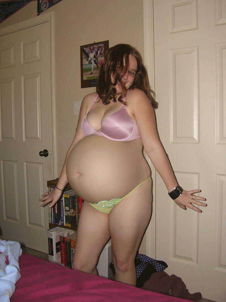 Black woman dancing nude Girls pissing in diaper clips free