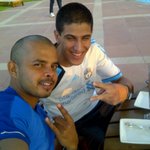 Happy birthday to my bro.. Lets all wish him.. And yeah..its my birthday tomrw http://t.co/2mIwqCEH