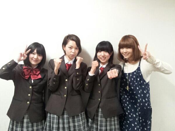 ACEステージ無事終わりましたー!!3人とも緊張の中がんばりました(・u・*)内山さんのMCも素敵でした!明日も是非お越 ACEステージ無事終わりましたー!!3人とも緊張の中がんばりました(・u・*)内山さんのMCも素敵でした!明日も是非お越