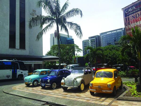 El Club Topolino estará en el desfile en #Medellín. @desfileautos @Teleantioquia @feriadefloresme @elcolombiano http://t.co/qzoFUYyUgq