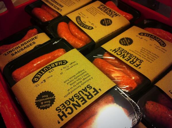 Van is being loaded, ready for another @RCMAmarkets Roath Market. #sausagesaturday http://t.co/MDoacRbLzr