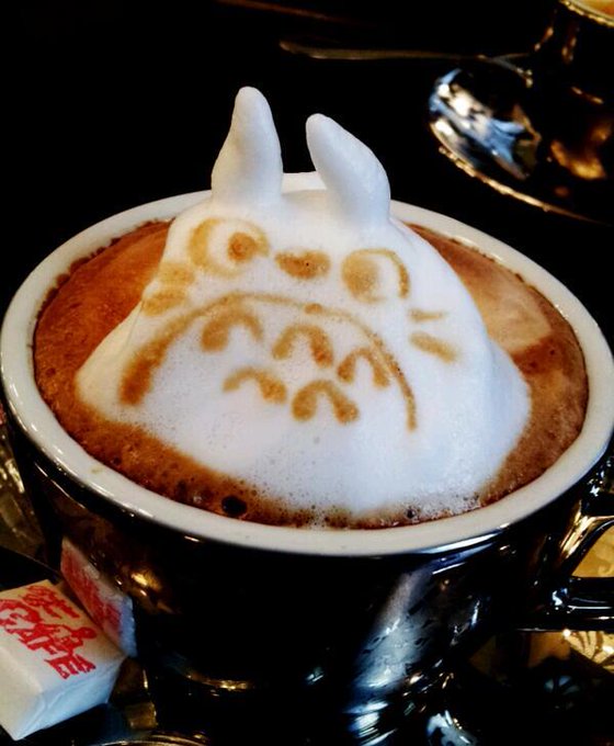 となりのトトロの3Dラテアート #latteart #ラテアート となりのトトロの3Dラテアート #latteart #ラテアート