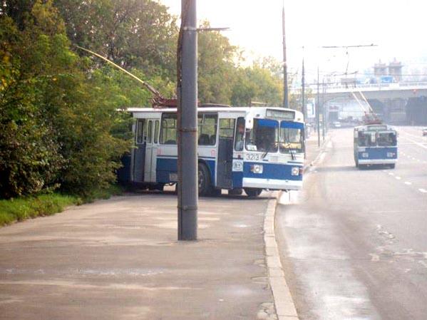 http://pbs.twimg.com/media/BlUhmNXCUAA-6fY.jpg