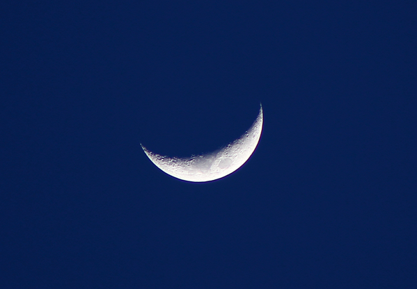RT @adleon7: La Luna hoy al anochecer desde Querétaro, México http://t.co/bXrSCRfxIc