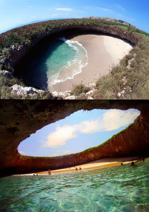There's a hidden beach located off the coast of Puerto Vallarta, Mexico: http://t.co/jySiYNdZ3z
