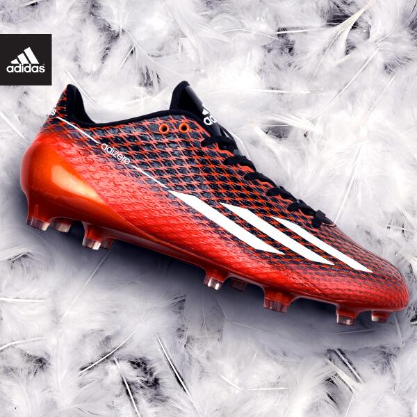 the lightest football cleats