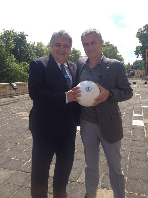 Abdulla and Mourinho [via @wfp_media]