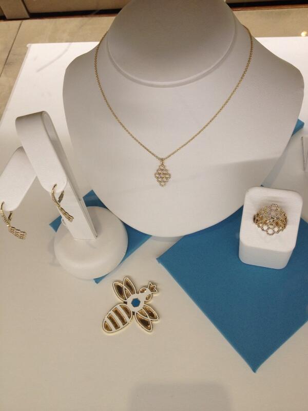 happy 135th bday @maisonbirks ! we love your Bee Chic collection! http://t.co/kIX202WzOt