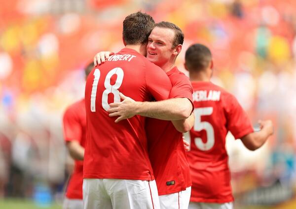 Lambert celebrates with Rooney [via @england]