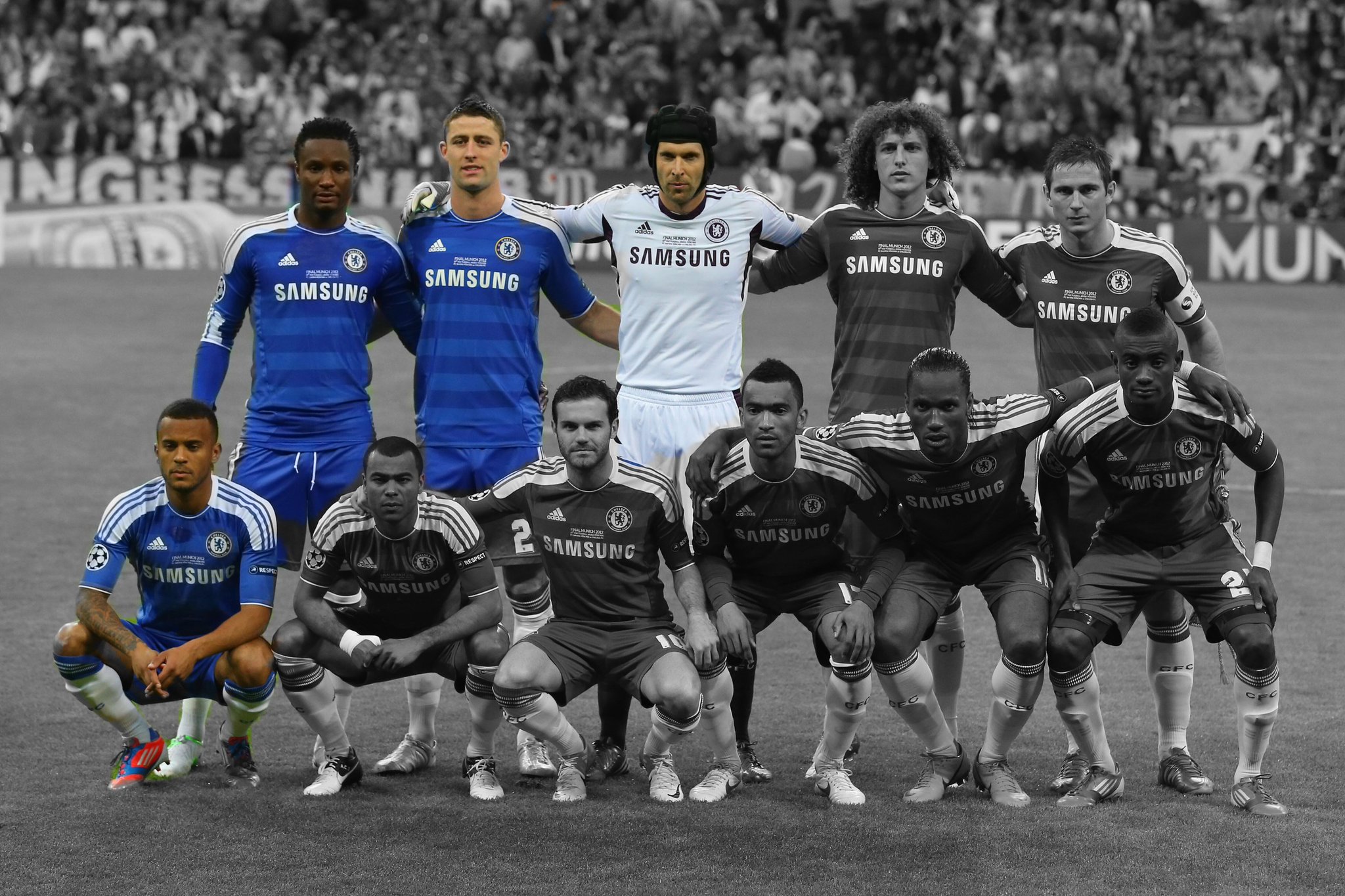 PSG have officially signed David Luiz, leaving Chelsea with just 4 members from the 2012 UCL final starting XI http://t.co/QVepDGLvpD