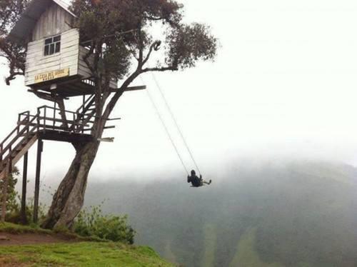 This swing has no safety measures and is called the ‘Swing at the End of the World’. - Ecuador http://t.co/QNYInsUnOH