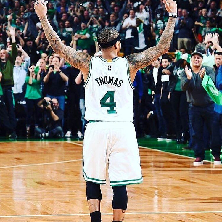 Lil bro keep it up ???????????? https://t.co/svONXVkJTS https://t.co/9EaOpSkthj