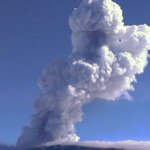 Ceniza y gas de la actividad volcánica contaminan el aire en Costa Rica Ceniza y gas de la actividad volcánica contaminan el aire en Costa Rica