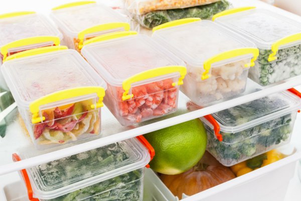 Freezer cooking 101: the key to healthy family dinners without hassle - Living On The Ch... https://t.co/fRhkV0trcv https://t.co/OLvpPDp2FM