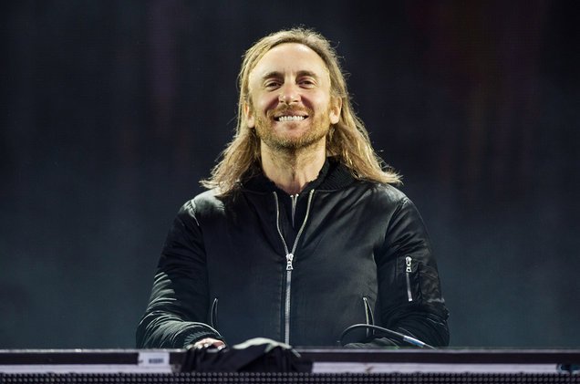 RT @billboarddance: .@davidguetta gives back to India with #Guetta4Good charity concert https://t.co/46GaEUqTkc https://t.co/5FNx2rLgxb