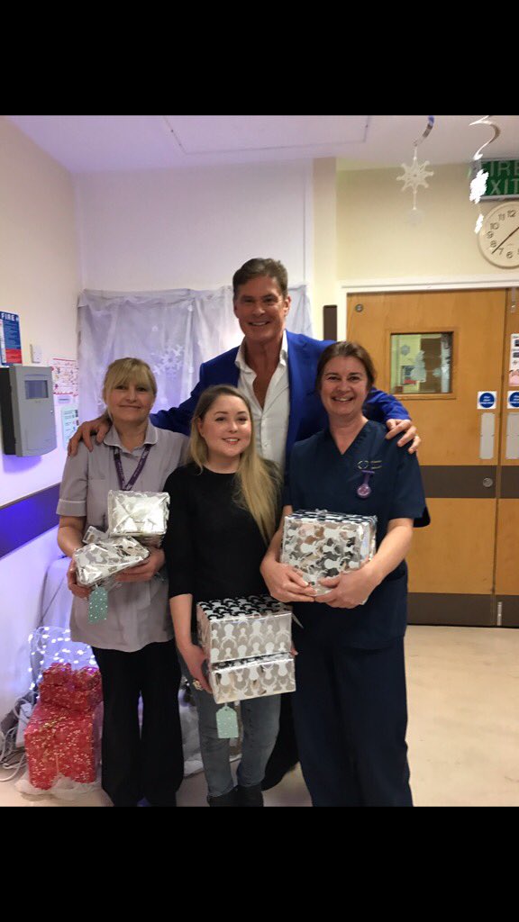 Thanks to @KToogie and the lovely staff at Llandough hospital. Merry Christmas to all the CF patients! https://t.co/11ZwJKGvYI