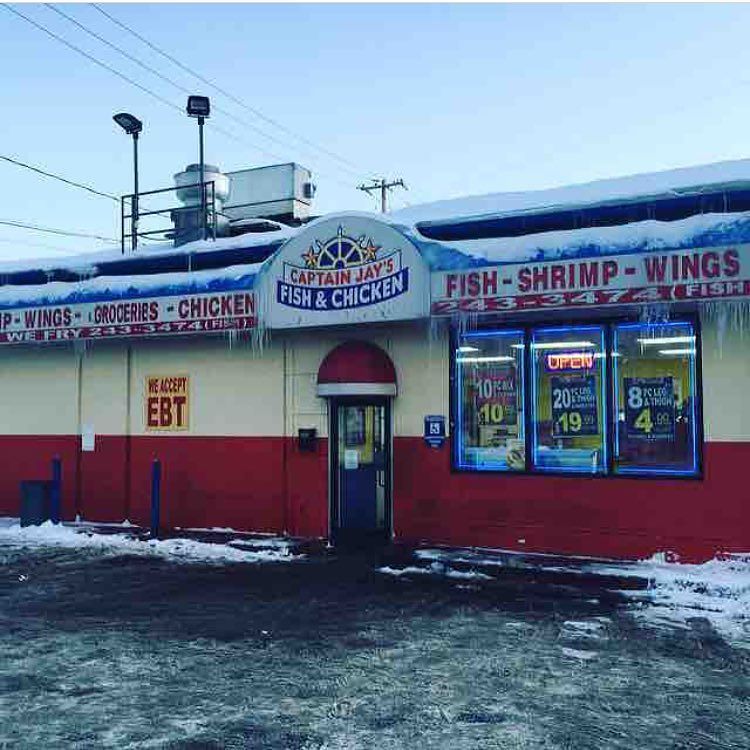 Best spot in Michigan. So says snoop dogg. @hahadavis https://t.co/BqCSX1ruGC https://t.co/SYGgmHBCob