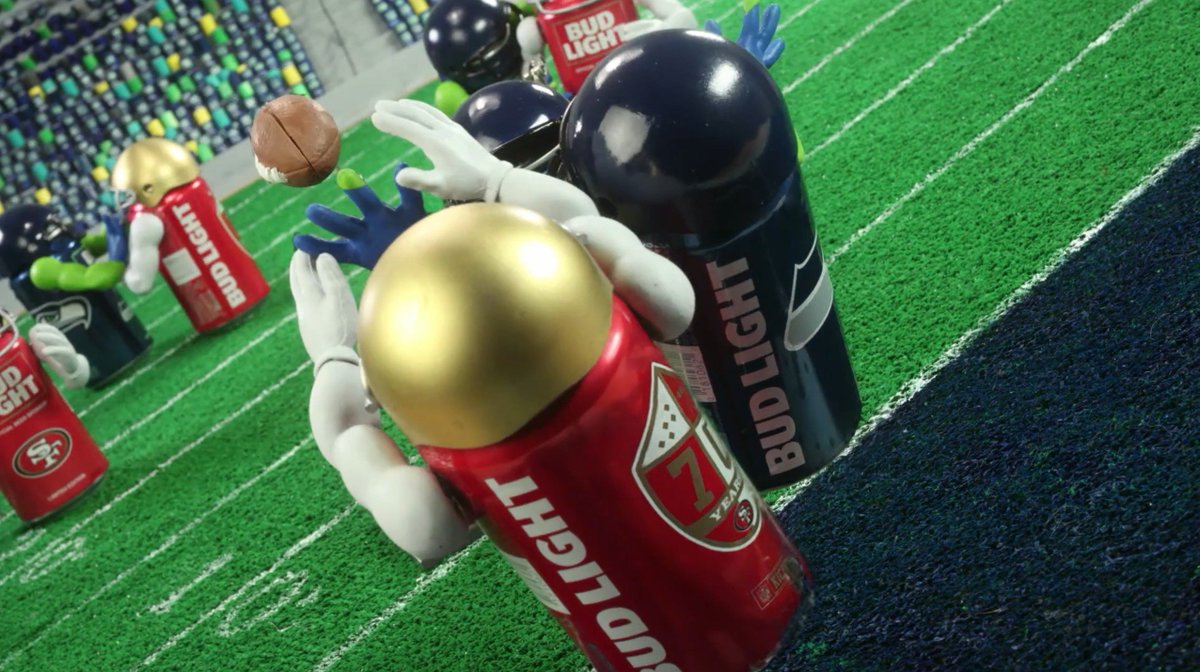 RT @Seahawks: #FlashbackFriday to the swat heard around the world. 

@budlight #MyTeamCan https://t.co/QyTN5yR2tz