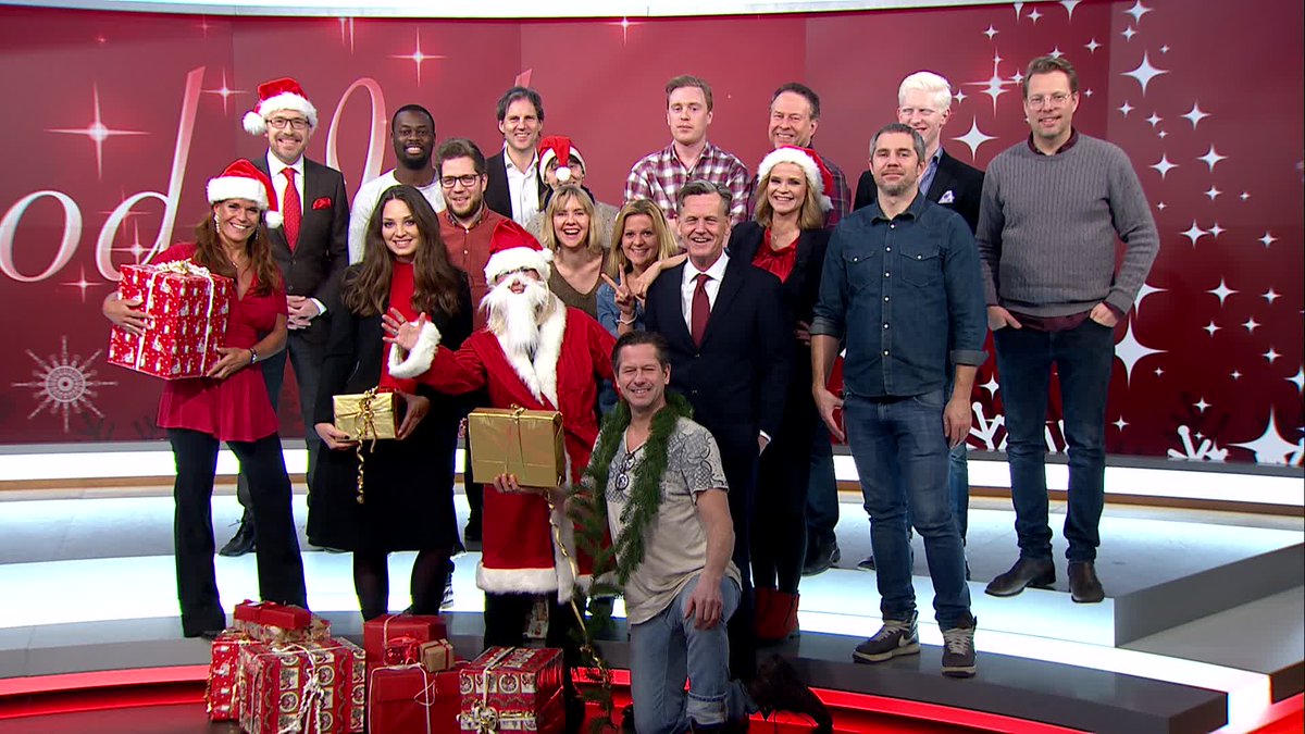En riktigt God Jul önskar alla vi som jobbat med @Nyheterna i kväll. #jul #godjul 
