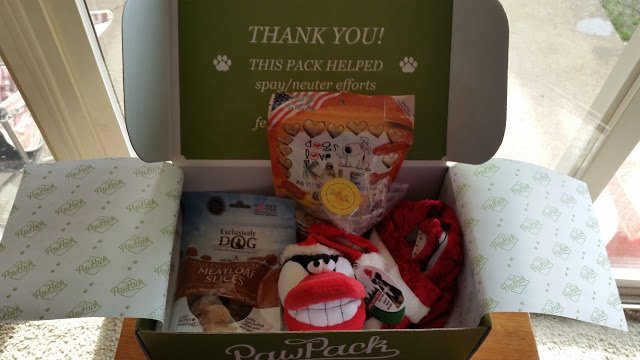 PawPack Pet Subscription Box Review + Giveaway! PawPack Pet Subscription Box Review + Giveaway!