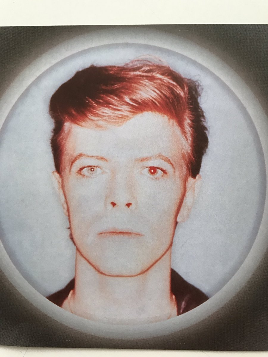 Blev lite sorgsen när jag insåg att det är Bowies födelsedag idag. På tisdag är det ett år sedan han gick bort. 