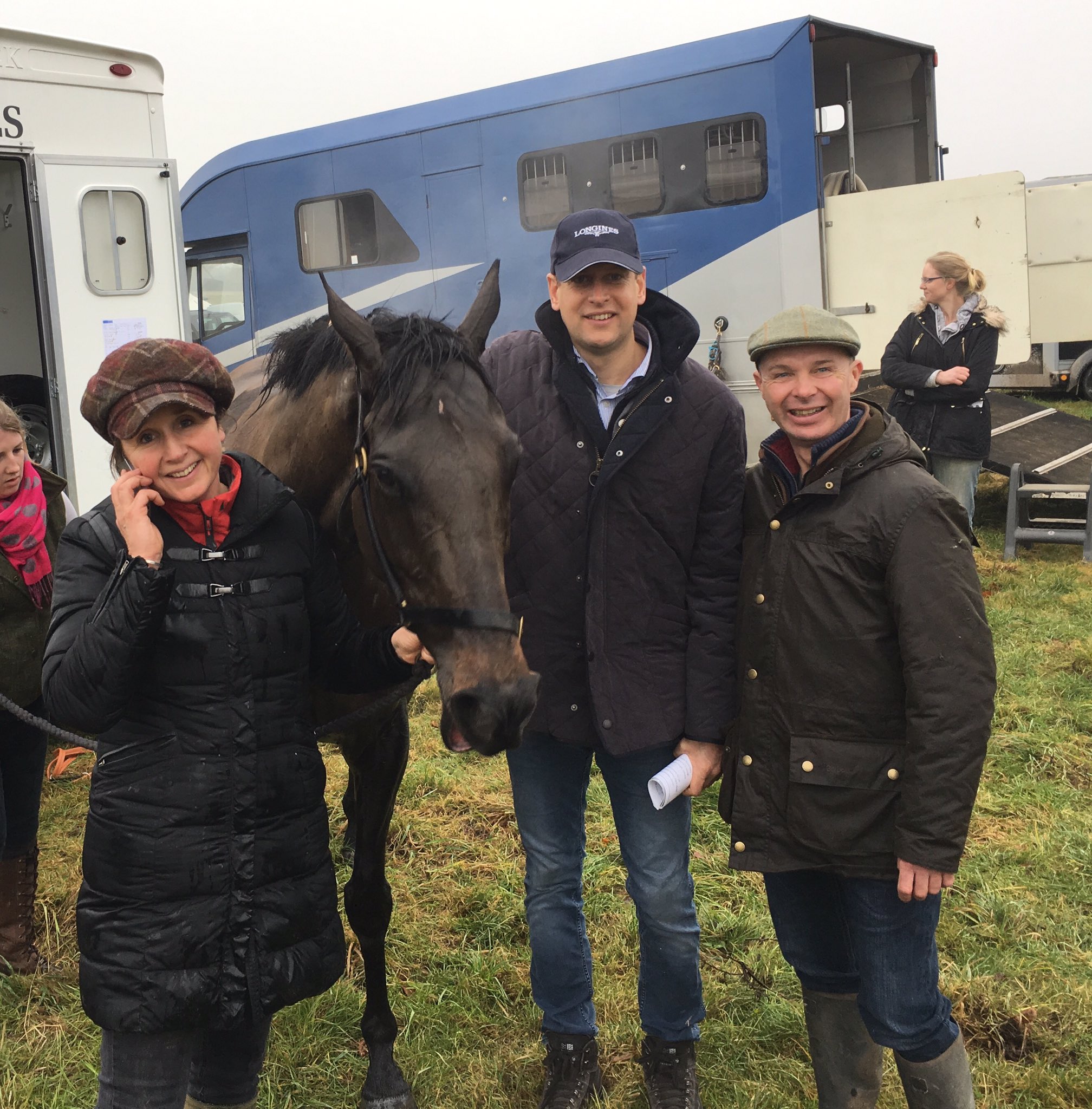Sandra Redknapps Hospital Stay: Itv Racing Pundits Emotional Announcement - 9kgr2lt