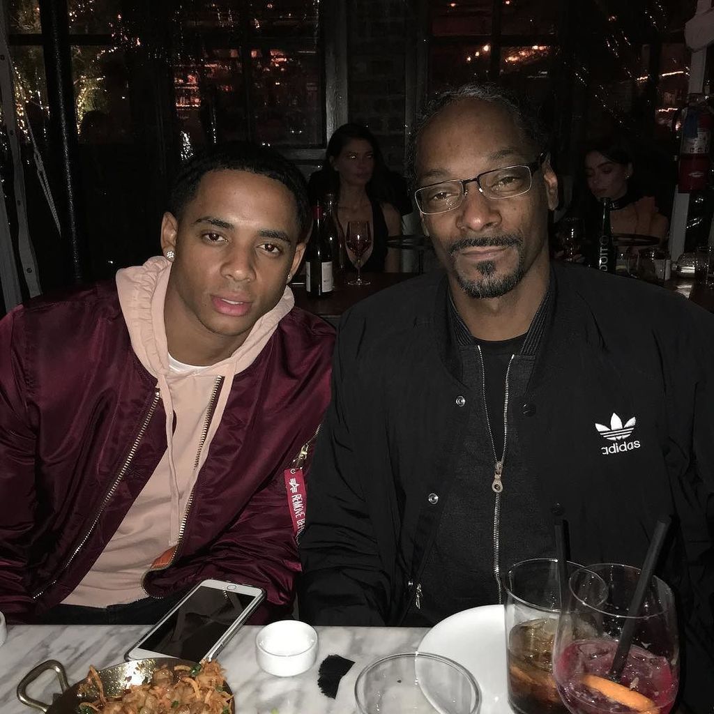 Dinner with baby boy ☄️???? https://t.co/WaHso6SDWd https://t.co/ubMTevm5Wl