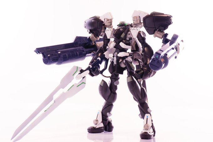 「確かに助けたぞ…一騎…」ロボット魂ファフナーマークフィアー完成です!EXODUSで再登場した際の姿をベースにしました。 「確かに助けたぞ…一騎…」ロボット魂ファフナーマークフィアー完成です!EXODUSで再登場した際の姿をベースにしました。