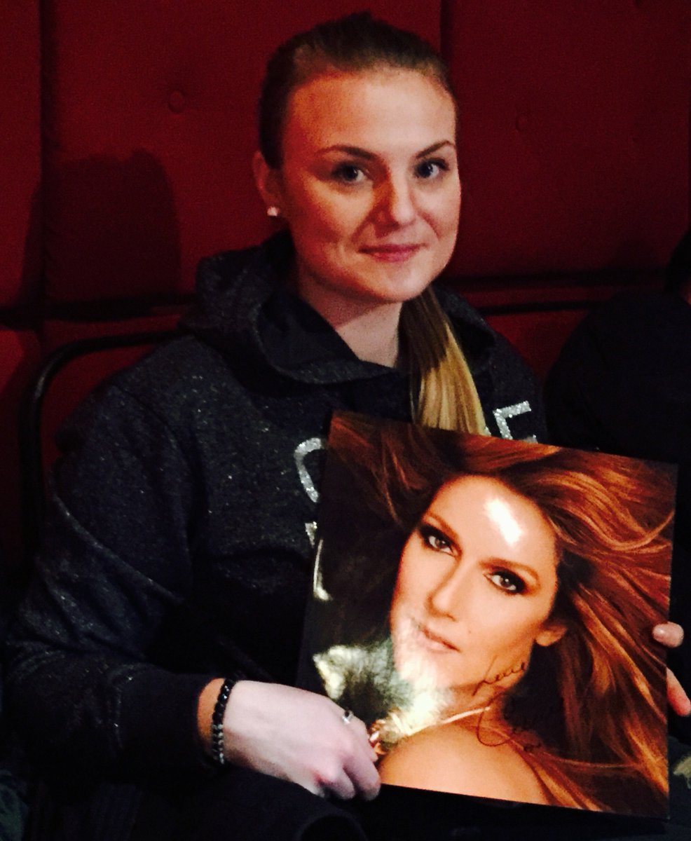 Tonight's winner is Johanna all the way from Sweden! Congratulation! - TC #TeamCeline #celinedionvegas https://t.co/1hcT0Ar1Rg