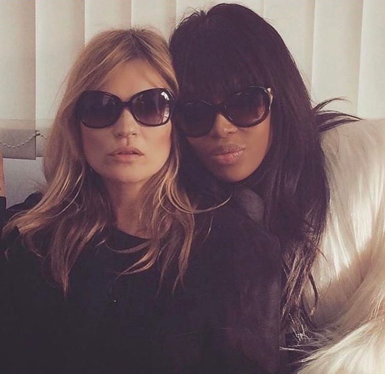 #tbt @katemossagency @burberry #daze #wagonsrule #southlondongirls???? ???????????????? https://t.co/fQl1NQarA1