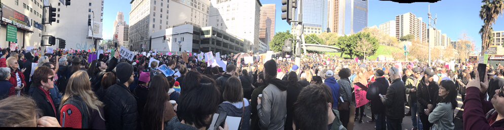 RT @beccafarrell716: That moment when you realize you are not getting to Pershing Square. #womensmarch #losangeles https://t.co/aX4U4MGrCB